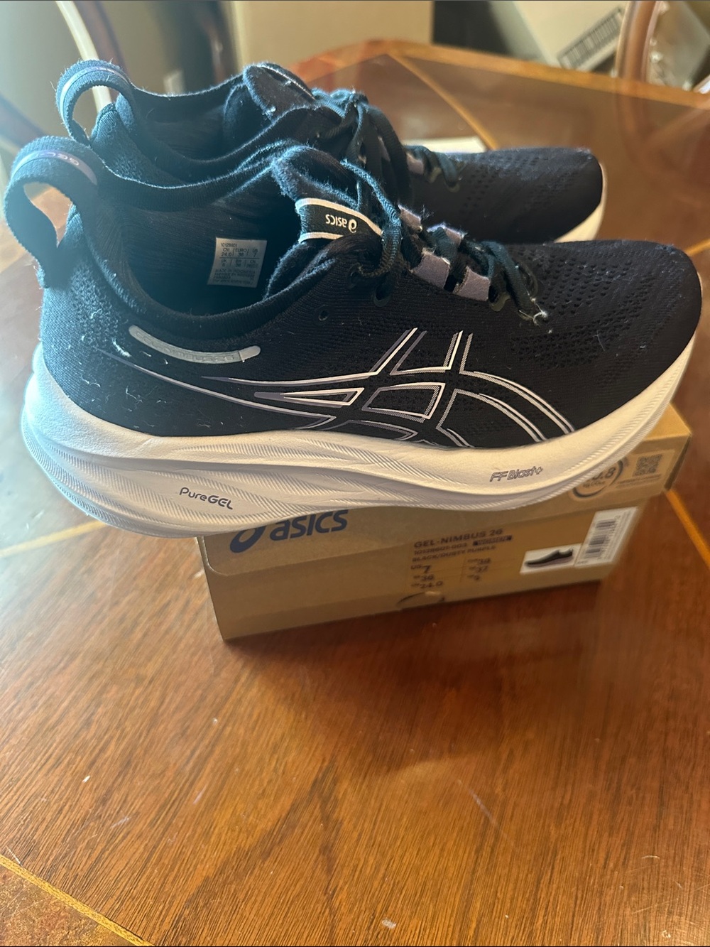 ASICS Gel Nimbus 26 Athletic Running Shoes